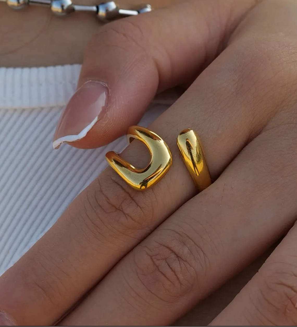 Modern Abstract Design | Luxury Minimalist Statement Jewelry